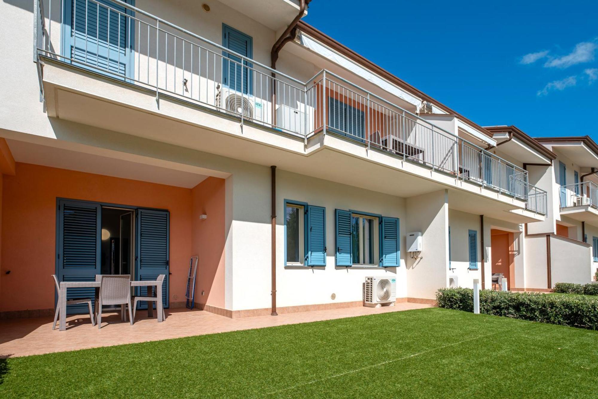 Icaro Residence SantʼAgata di Militello Exterior foto