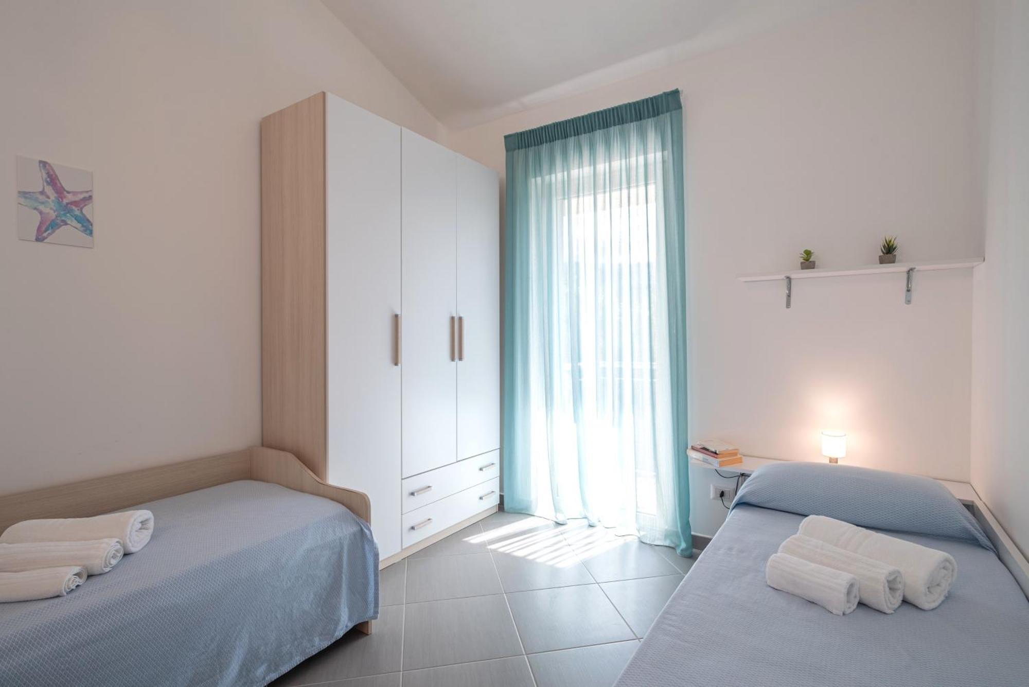 Icaro Residence SantʼAgata di Militello Exterior foto